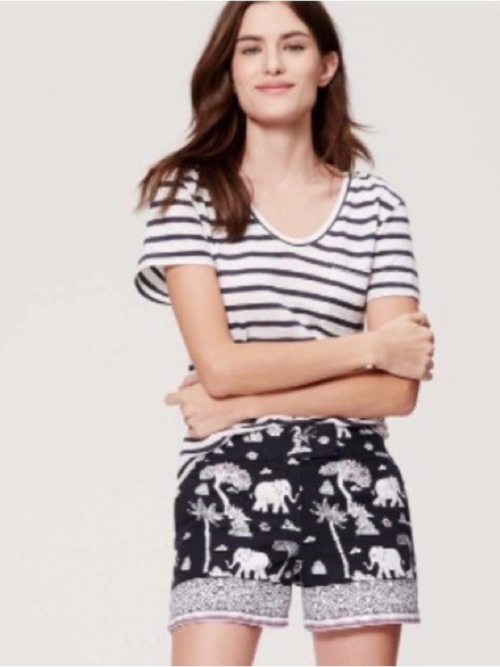 LOFT Riviera Linen/Cotton Blend Shorts Navy White Elephant Print Size 2